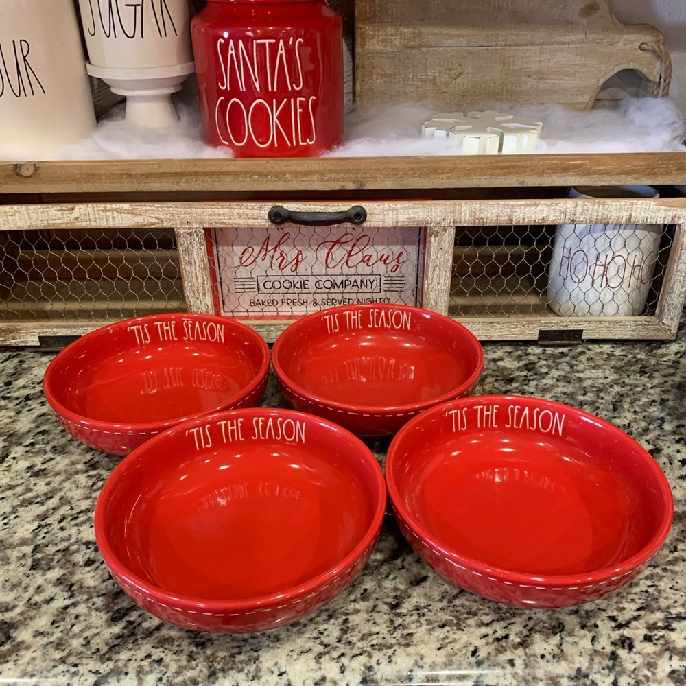Rae Dunn ‘TIS THE SEASON pasta bowls